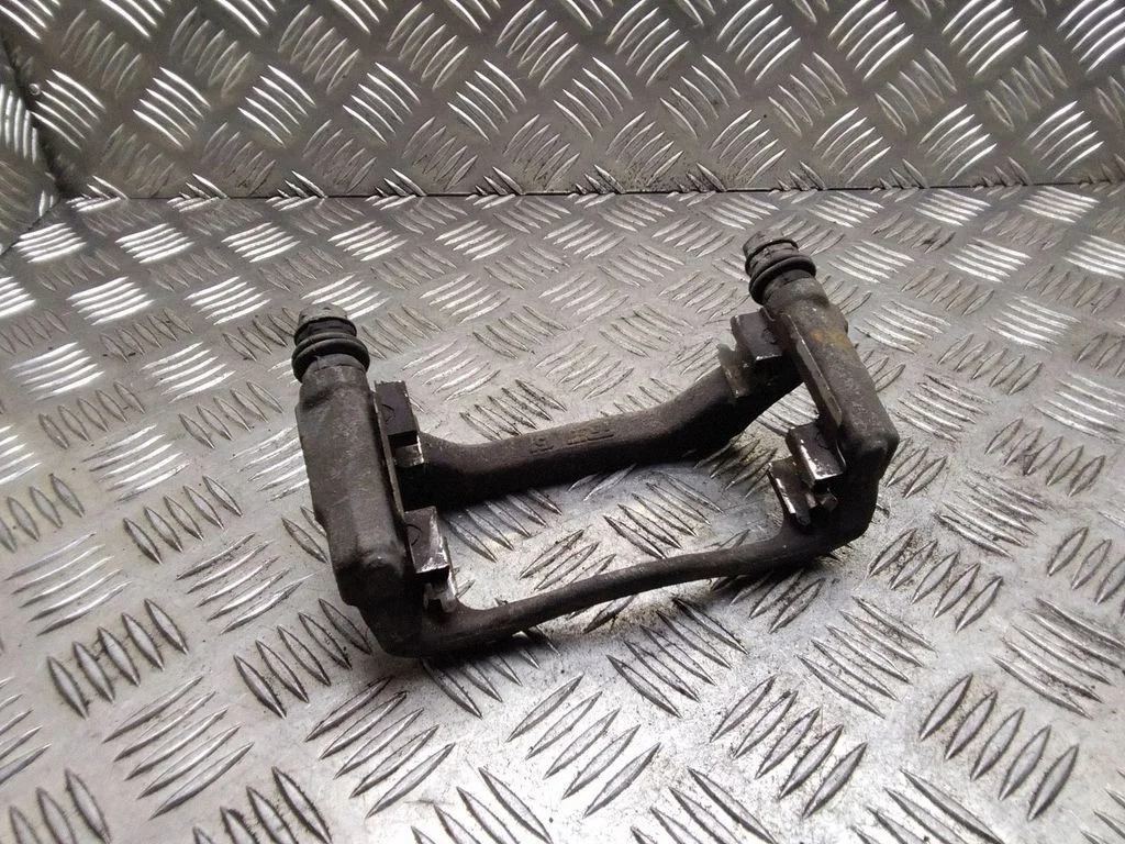 Front Brake Caliper Pad/Carrier – Mini One - Cooper Coupe R56 (2005-2014)