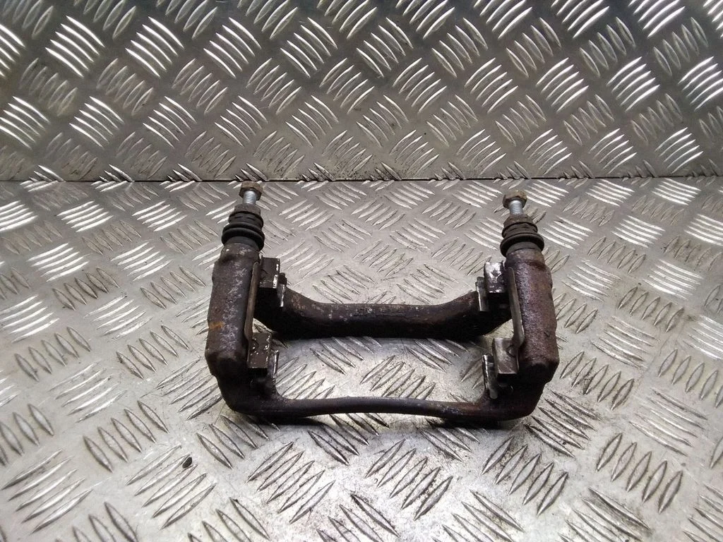 Front Brake Caliper Pad/Carrier – Mini One - Cooper Coupe R56 (2005-2014)