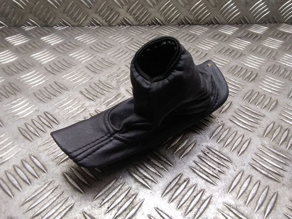 Handbrake lever cover (leather/fabric) – Peugeot 308 (2007-2013)