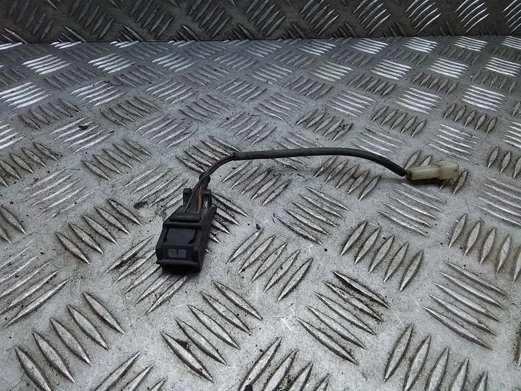 Priekšējā stikla logu šķidruma sprausla(-s) 6E09559
