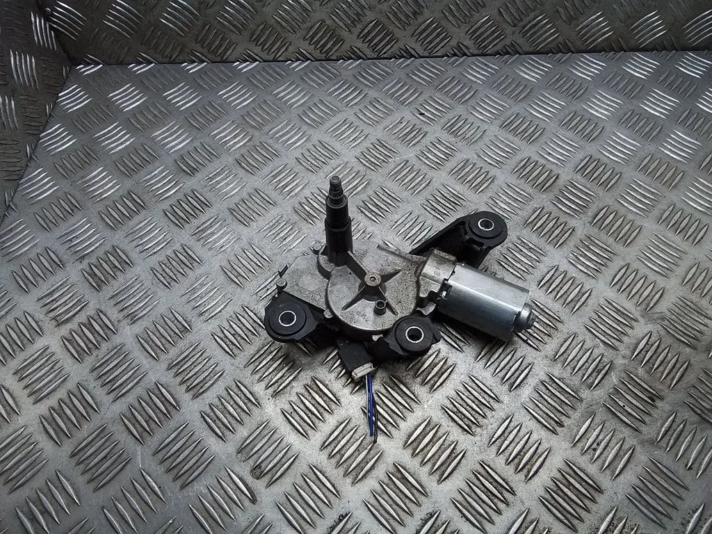 Tagaklaasi kojamehe mootor – Nissan Qashqai+2 (2010-2014)