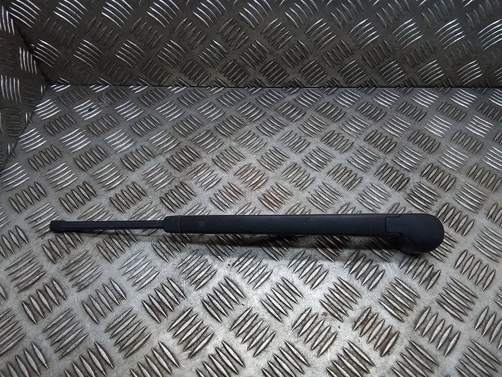 Aizmugurējā stikla tīrītāja svira 3G9955707