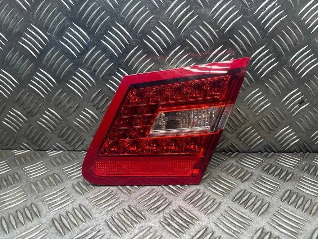 Lampa tylna w klapie – Mercedes-Benz Klasa CLK C207 A207 (2010-2017)