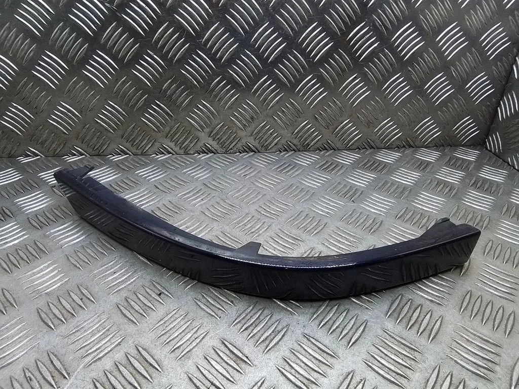Listwa lampy tylnej – BMW Seria 7 E65 E66 (2001-2008)