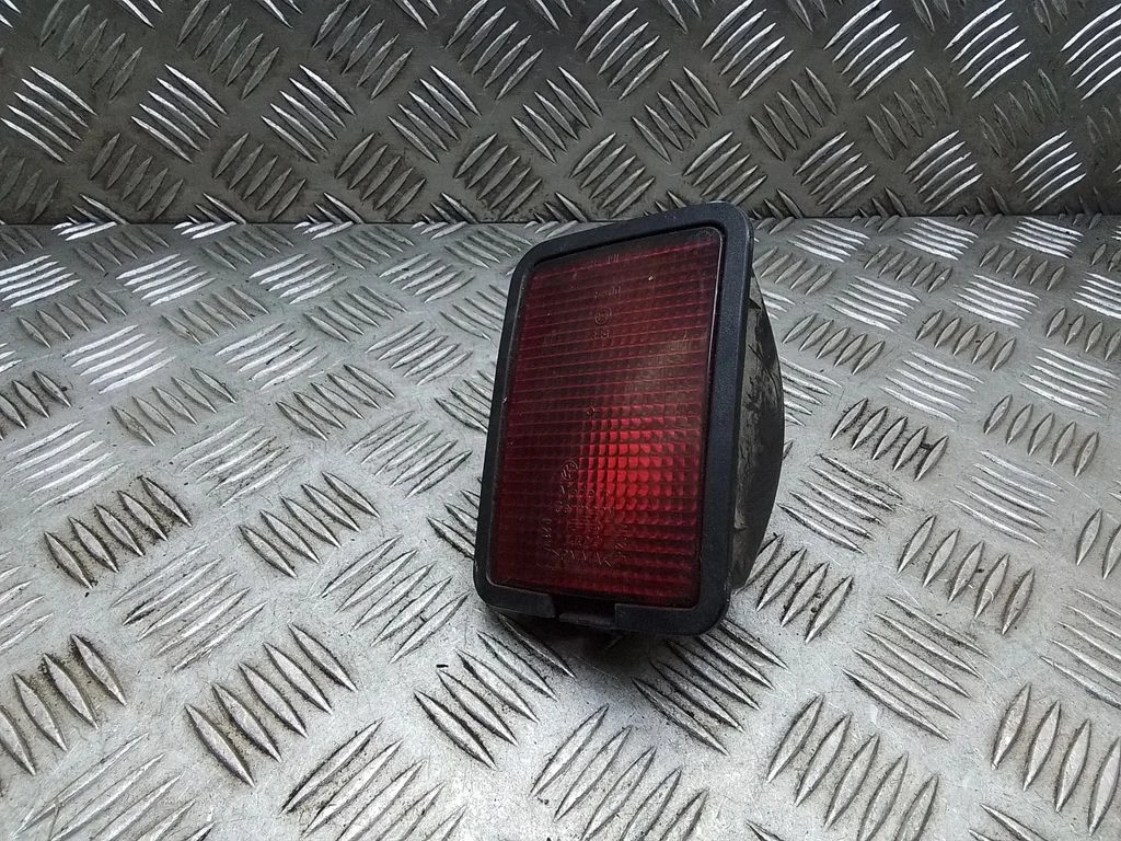 Aizmugurējais miglas lukturis E1389