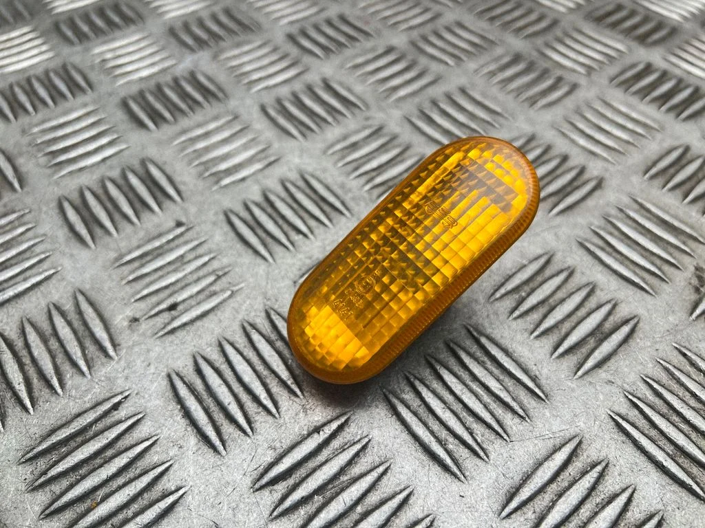 Spārna pagrieziena lukturis 3B0949117B