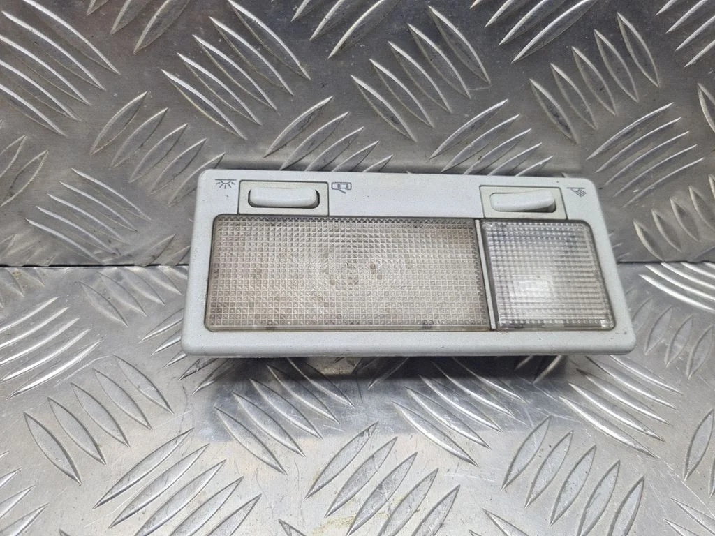Priekšējo sēdvietu apgaismojuma lukturis – Volkswagen Transporter - Caravelle T4 (1991-2003)