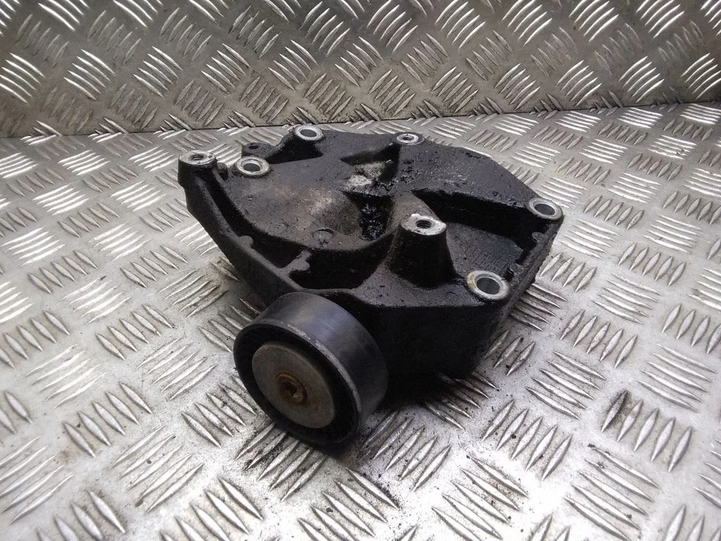 Kliimakompressori kinnitusklamber – Opel Vectra C (2005-2009)