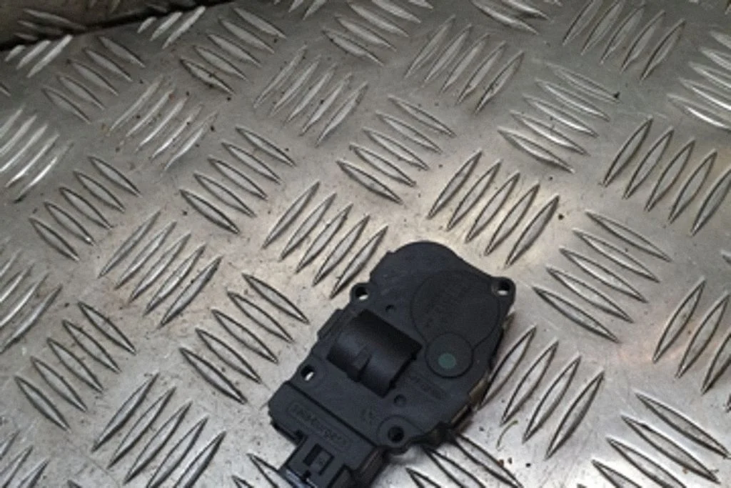 A/C air flow flap actuator/motor – BMW 1 Series F20 F21 (2011-2019)