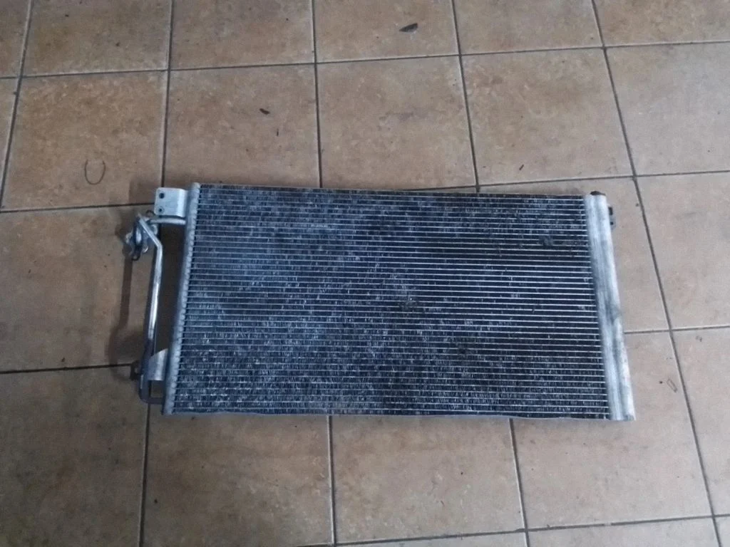Gaisa kondicioniera dzesēšanas radiators (kondensators) 8FC351317