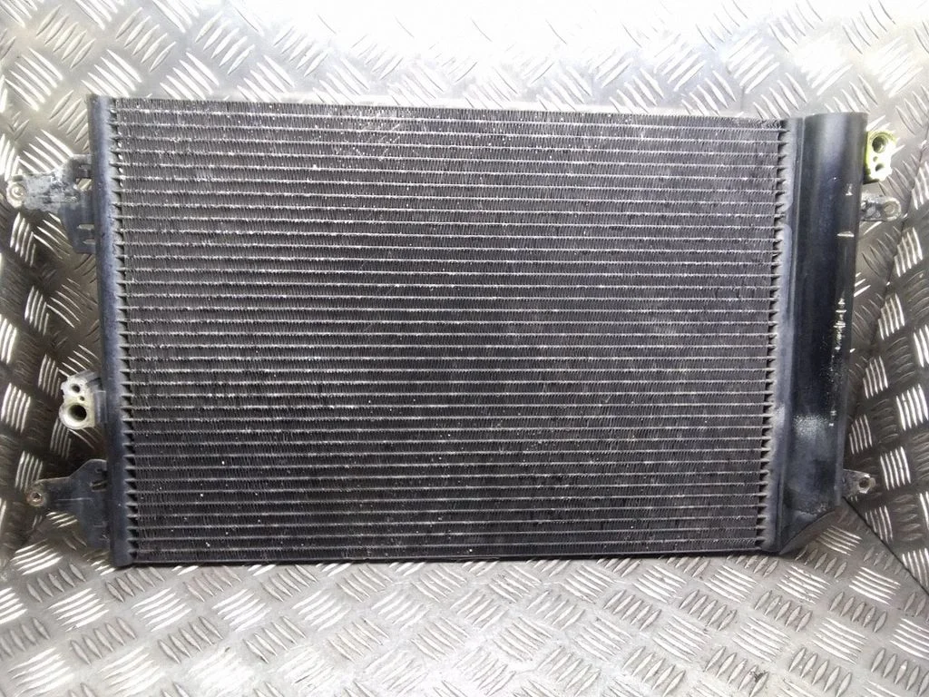 Gaisa kondicioniera dzesēšanas radiators (kondensators) 7M3820411B