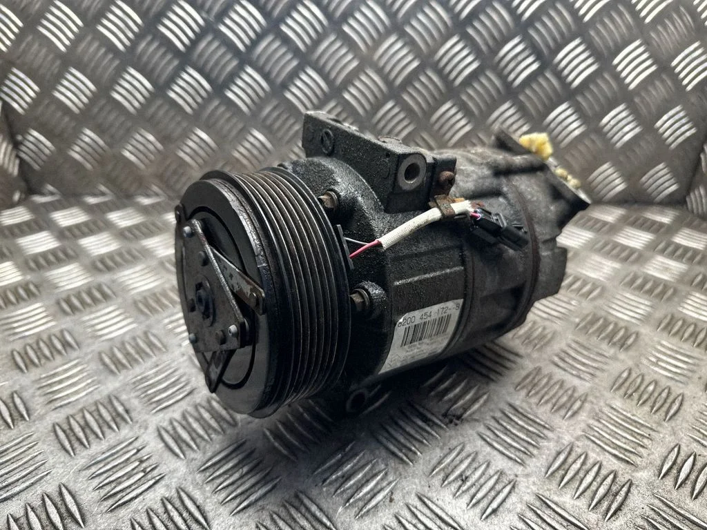 Kliimakompressor (pump) – Opel Vivaro (2001-2014)