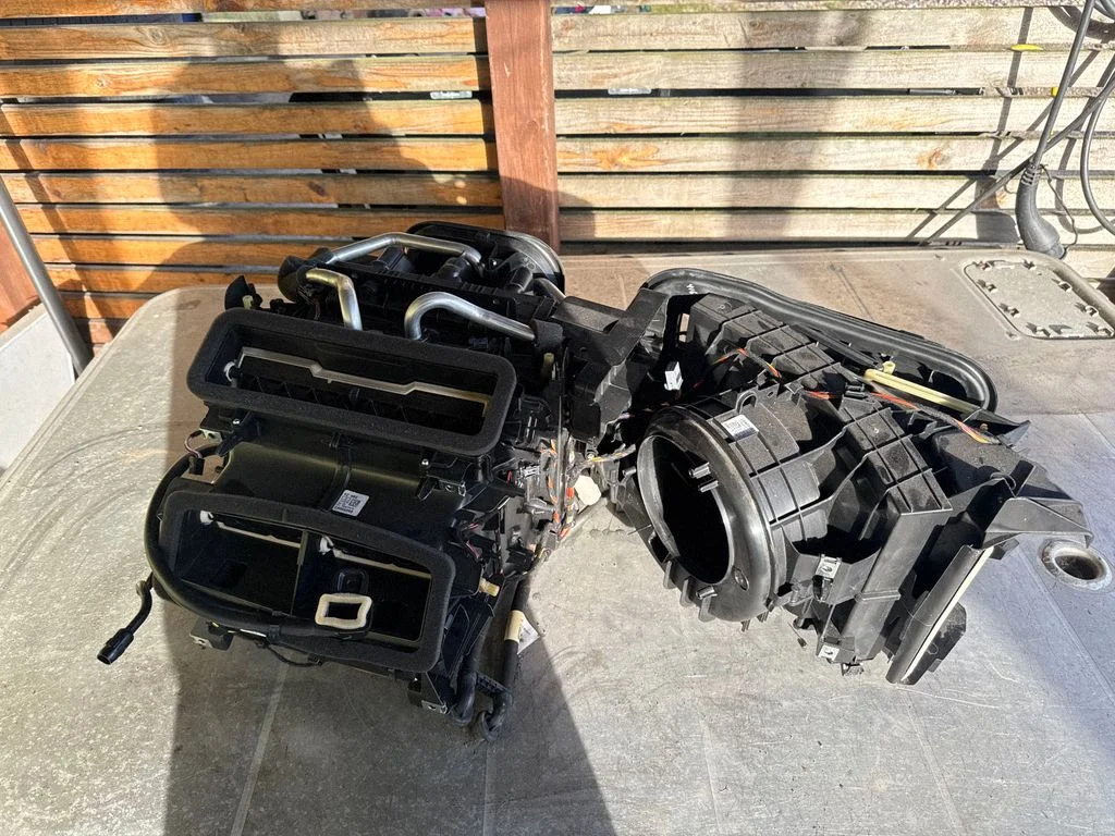 Salongi kütte- ja kliimaploki komplekt – Volvo XC90 (2014-)