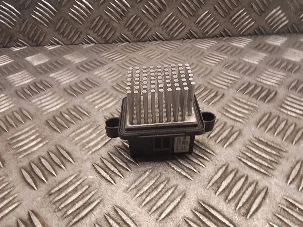 Krāsniņas ventilatora rezistors (reostats) gh290001