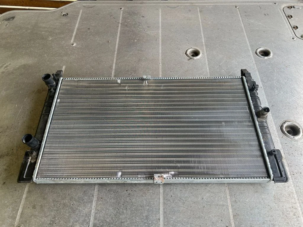 Dzesēšanas šķidruma radiators