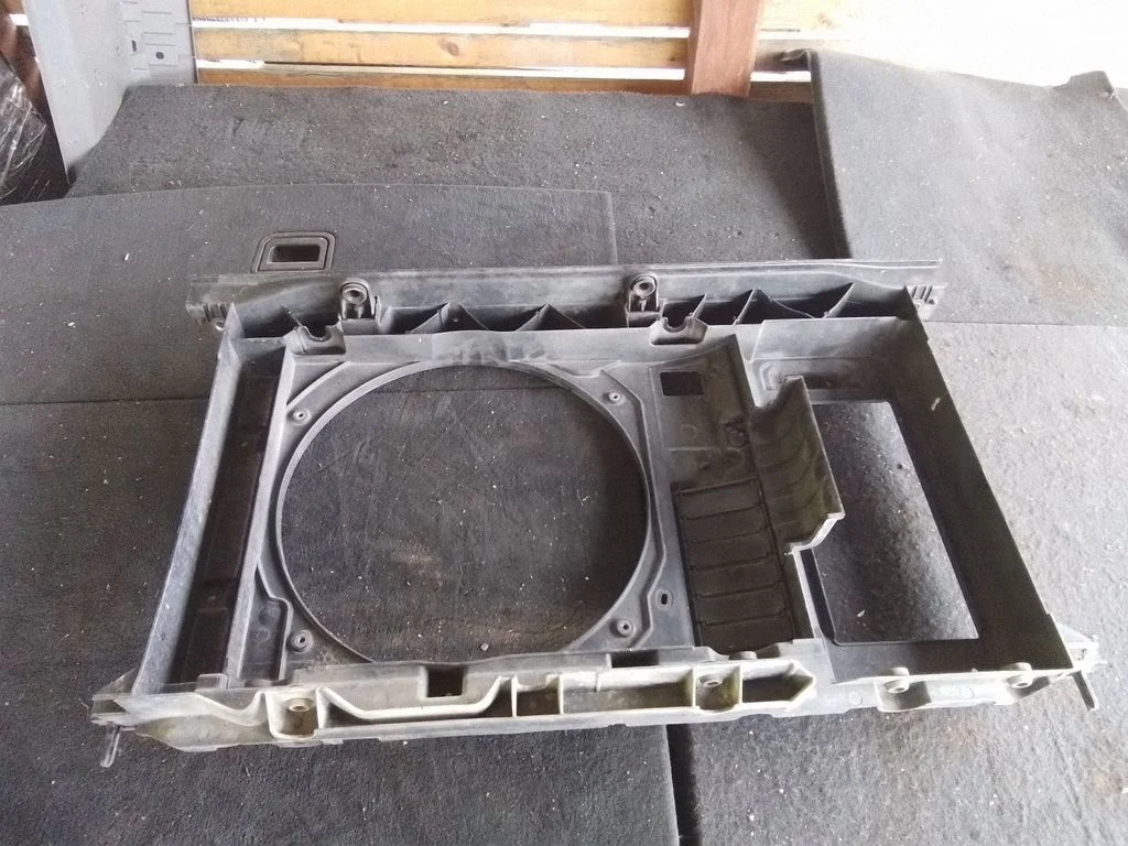 Radiatora ventilatora difuzors – Peugeot 308 (2007-2013)