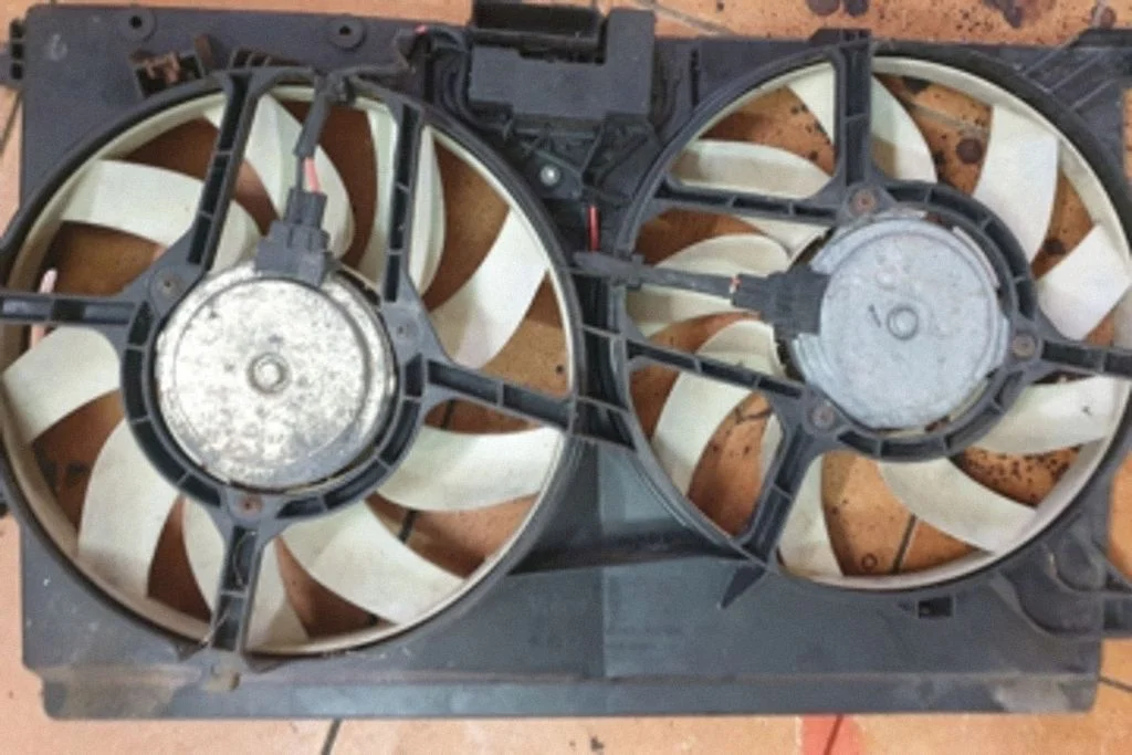 Radiator cooling fan shroud – Opel Signum (2003-2008)