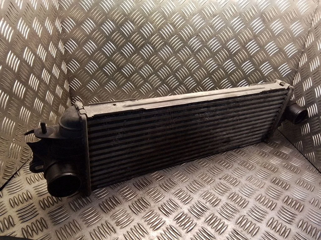 Intercooler radiator – Opel Vivaro (2001-2014)