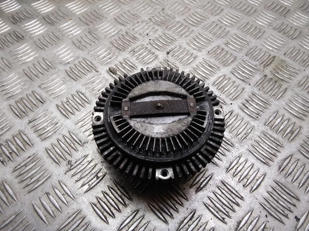 Viscous fan clutch – Volkswagen Passat B5.5 (2001-2005)