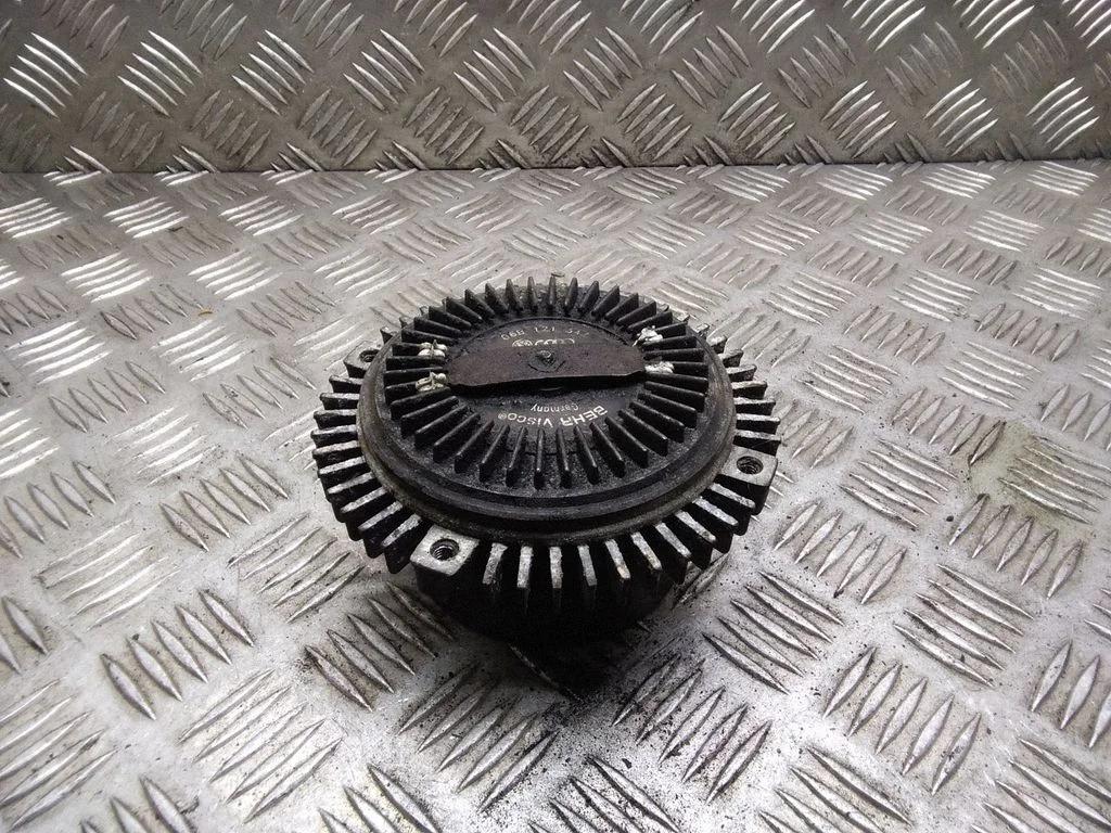 Viscous fan clutch – Volkswagen Passat B5.5 (2001-2005)