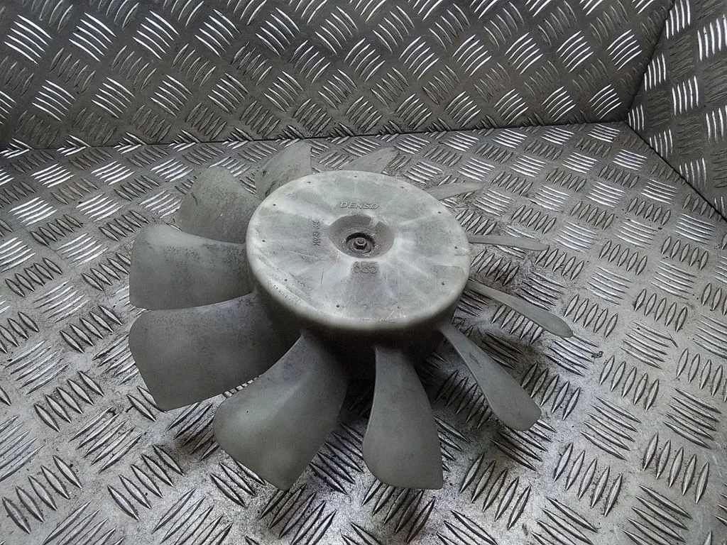 Ventilatora lāpstiņrats – Lexus IS 220D-250-350 (2006-2013)