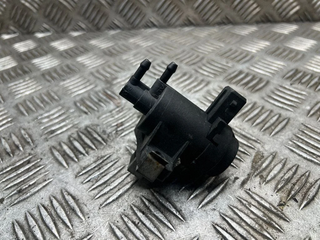 Solenoidklapp – Opel Vivaro (2001-2014)
