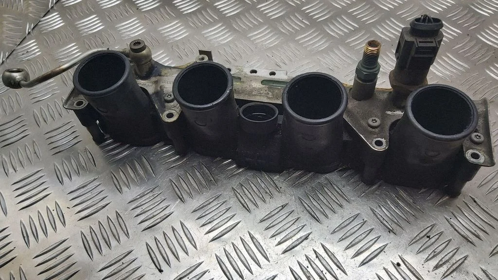 Electric throttle body valve – Volkswagen Golf IV (1998-2005)