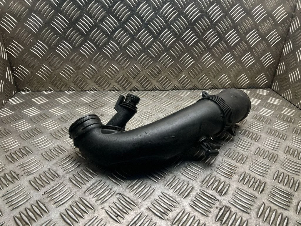 Air intake duct part – Mini Cooper Countryman R60 (2011-2016)