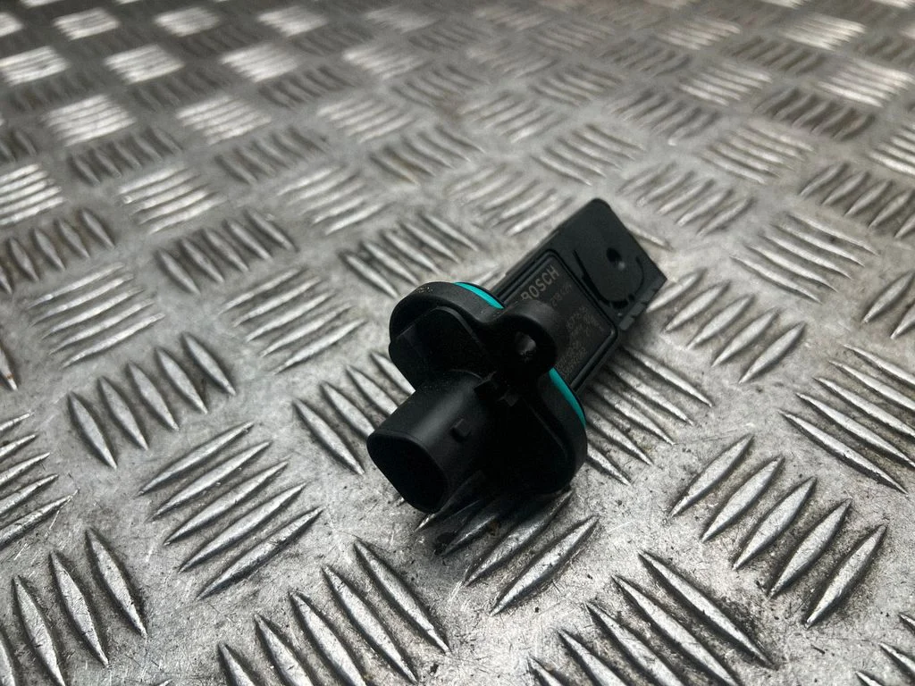 Mass air flow meter – Opel Astra K (2015-2021)