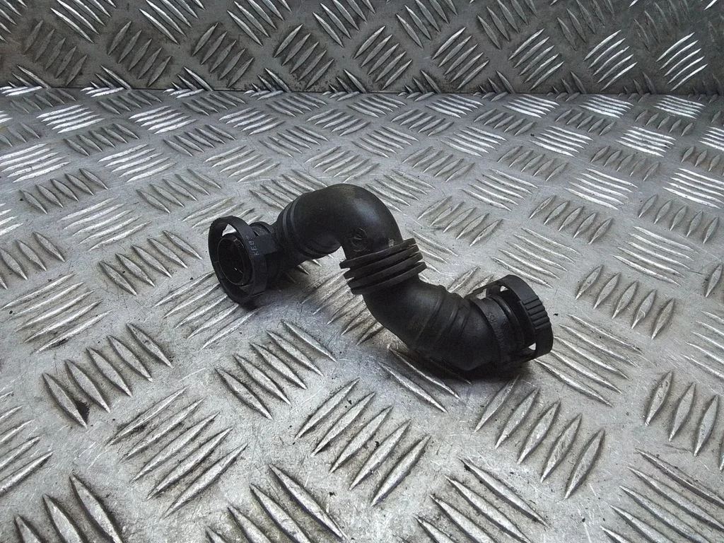 Breather hose/pipe – Volkswagen Passat CC (2008-2016)