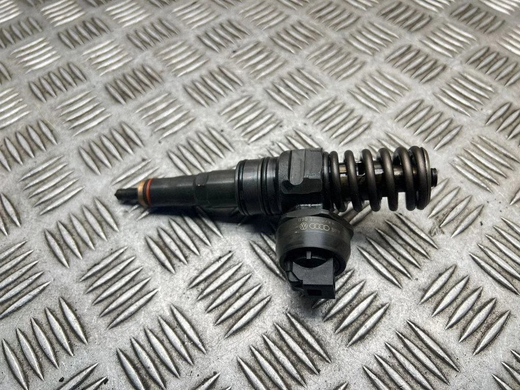 Sprausla (-as) (inžektors (-i)) 070130073R