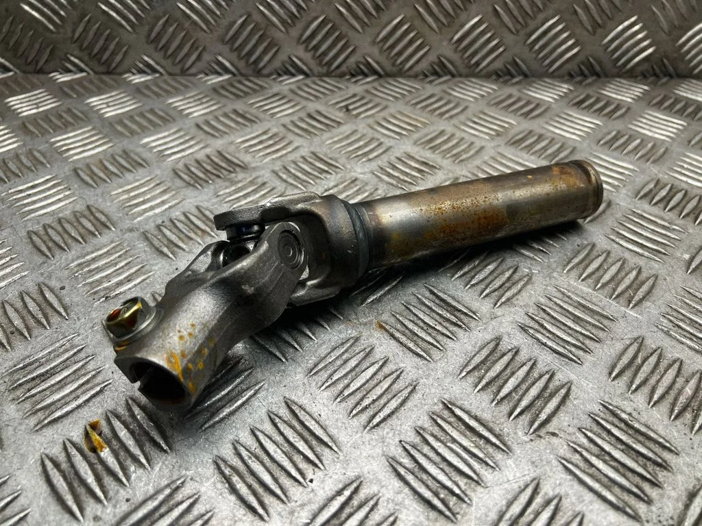 Steering column universal joint – Toyota C-HR I (2016-2023)