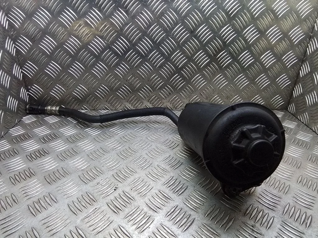 Roolivõimendi vedelikupaak – BMW 7-seeria E65 E66 (2001-2008)