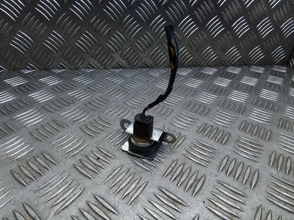 Acceleration sensor – BMW 7 Series E65 E66 (2001-2008)