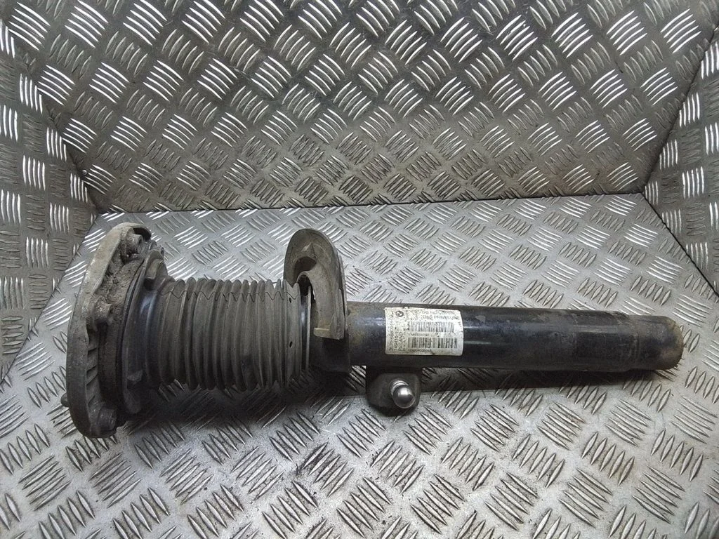 Front shock absorber/damper – BMW 1 Series F20 F21 (2011-2019)