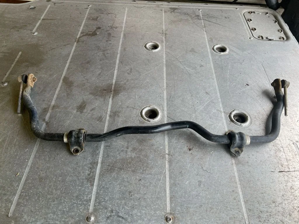 Priekšējais stabilizators – Toyota C-HR I (2016-2023)