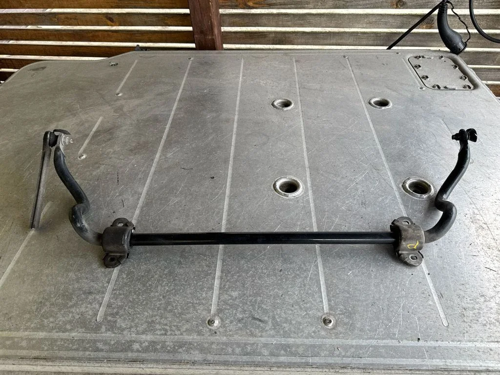 Stabilizator przedni – Mercedes-Benz Klasa CLK C207 A207 (2010-2017)