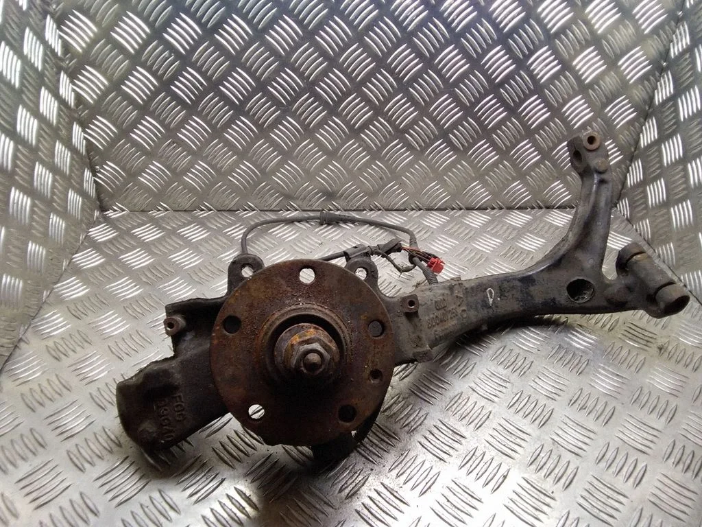 Front wheel hub spindle knuckle – Audi A4 S4 B5 8D (1999-2000)