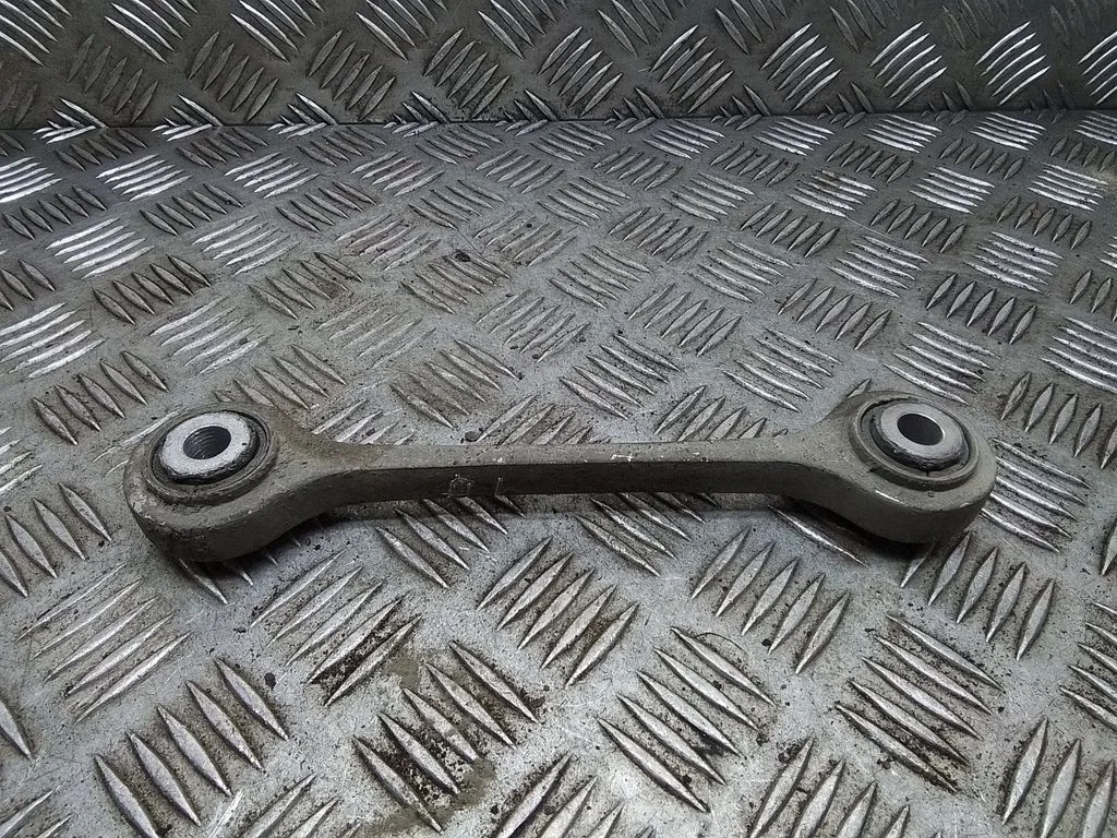 Front control arm – Audi Q7 4L (2005-2015)