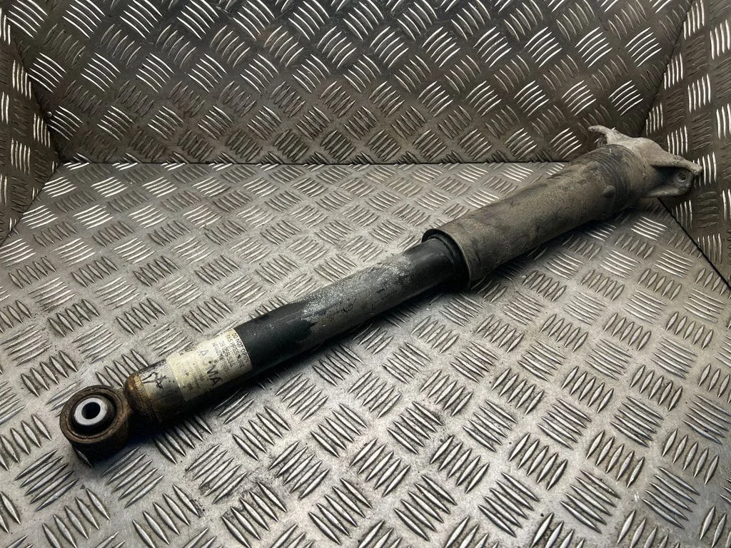 Aizmugurējais amortizators – Opel Astra K (2015-2021)