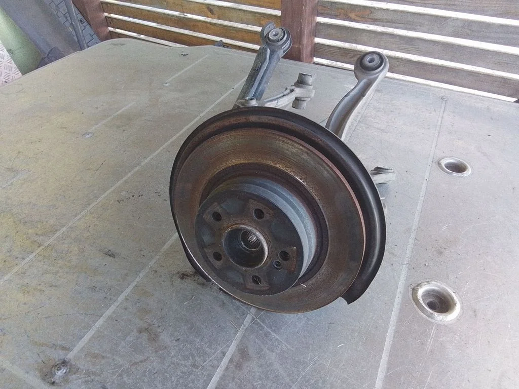 Rear wheel hub spindle/knuckle – Mercedes-Benz CLK-Class C207 A207 (2010-2017)