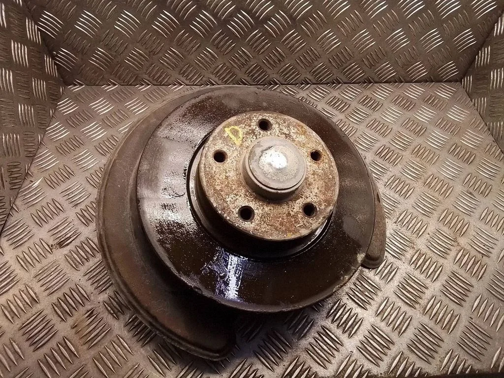 Rear wheel hub – Opel Vivaro (2014-2018)
