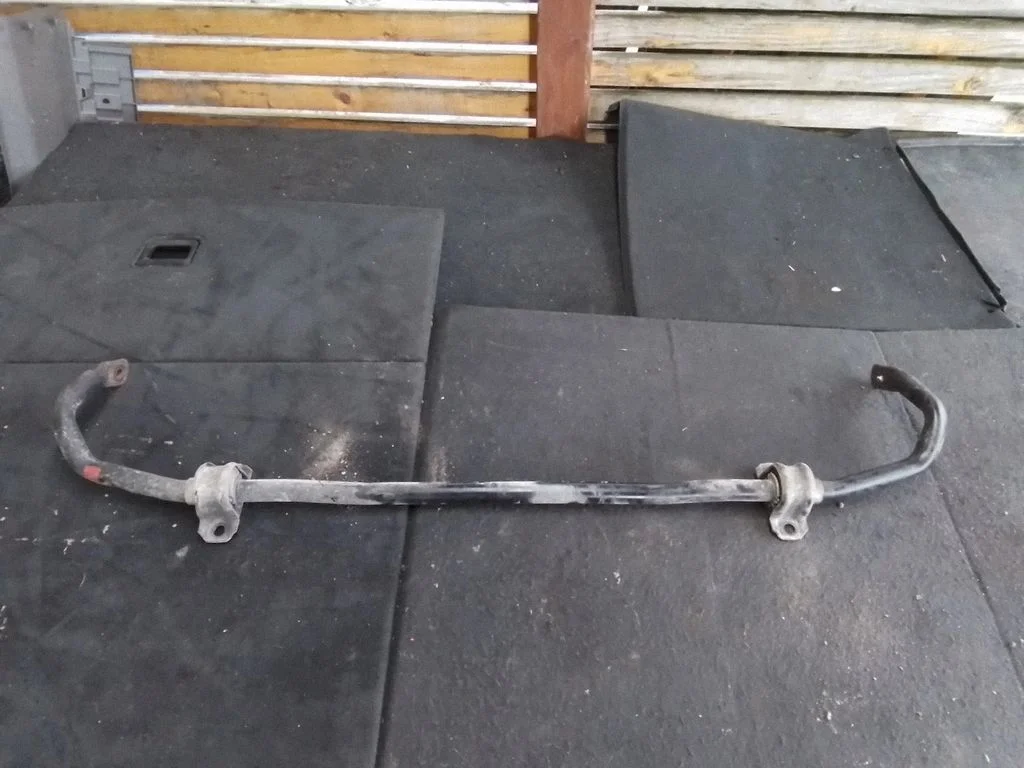 Aizmugurējais stabilizators – Lexus ES VII XZ10 (2018-2021)