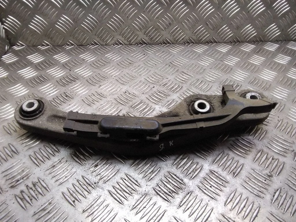 Rear control arm 4E0505361