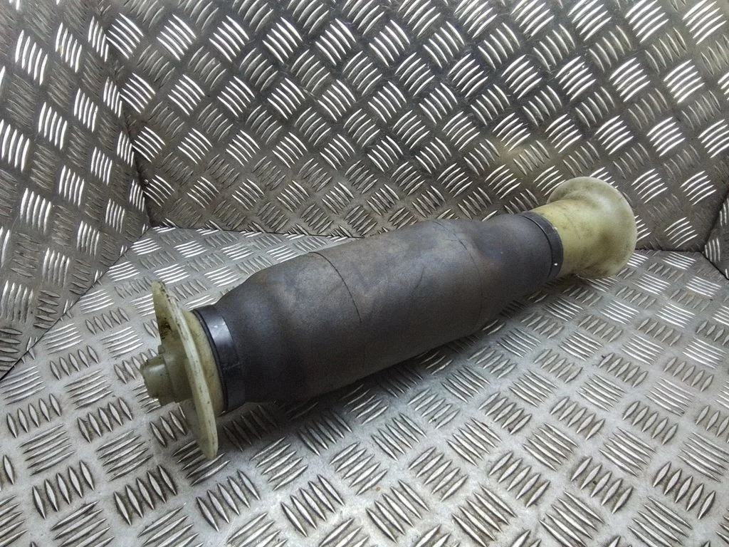 Rear air suspension bag/shock absorber – BMW 5 Series F10 F11 (2009-2016)