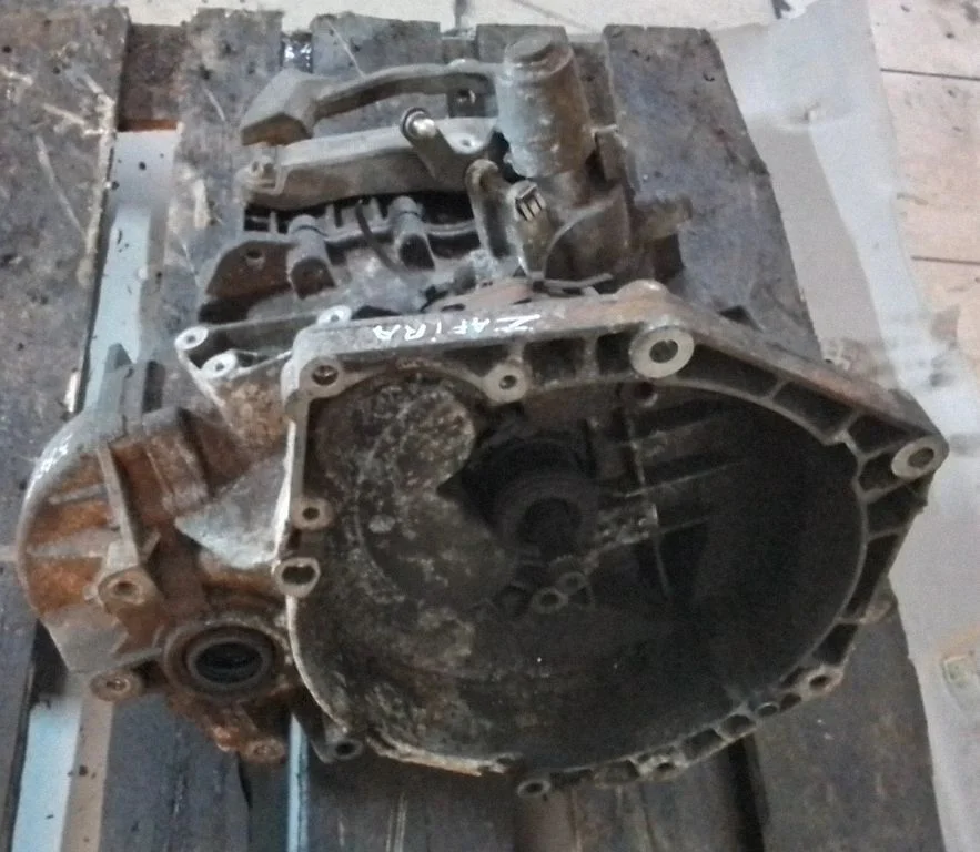 Mehāniskā 5 pārnesumu ātrumkārba – Opel Zafira B (2005-2014)