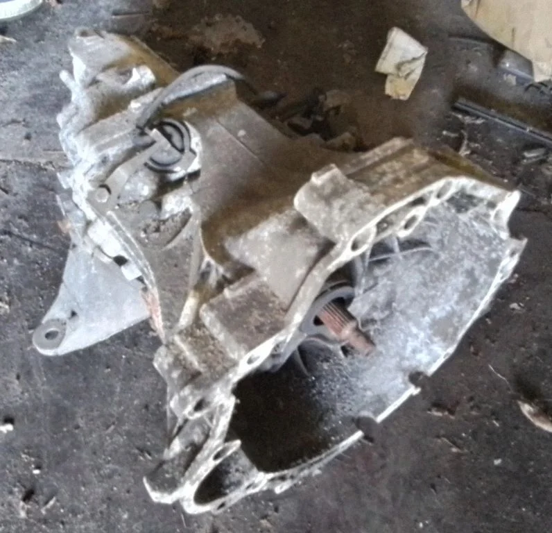 Mehāniskā 5 pārnesumu ātrumkārba – Volkswagen Passat B5.5 (2001-2005)