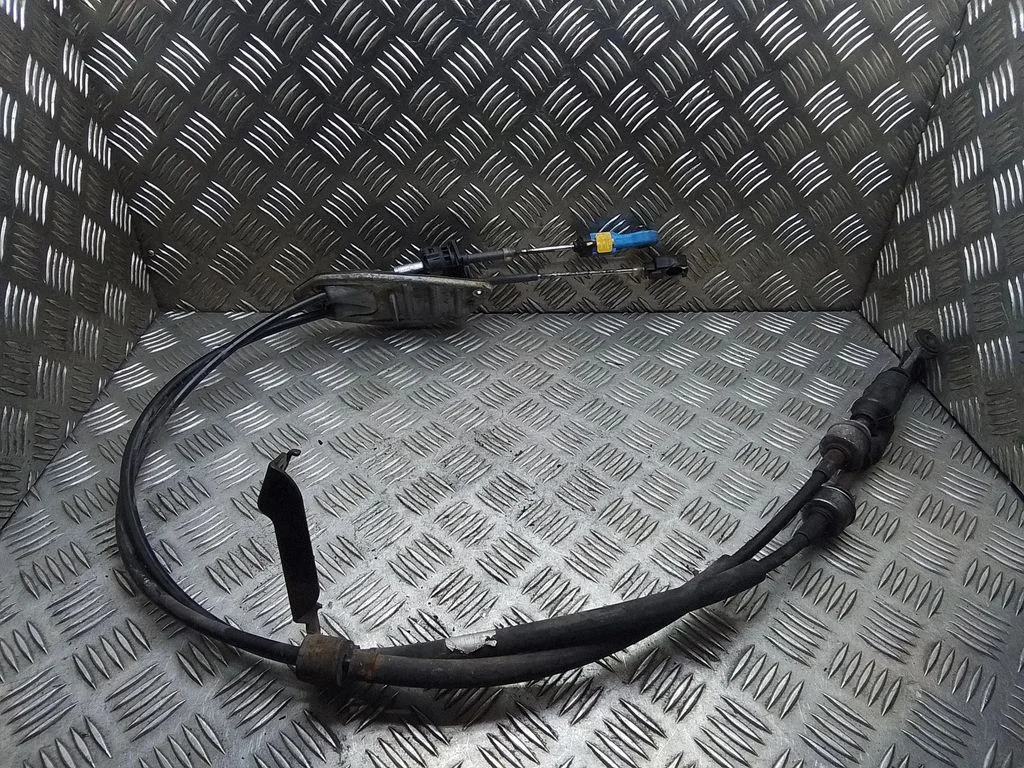 Gear shift cable linkage – Toyota Verso (2009-2018)