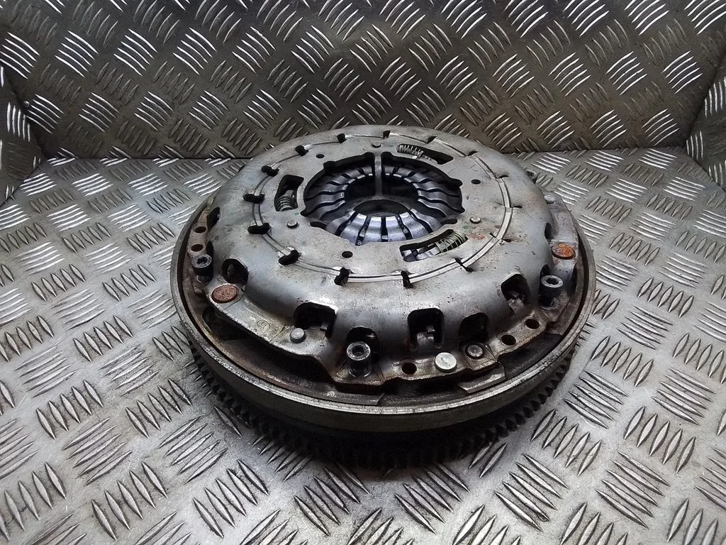 Clutch set kit – BMW 1 Series E81 E87 (2004-2011)