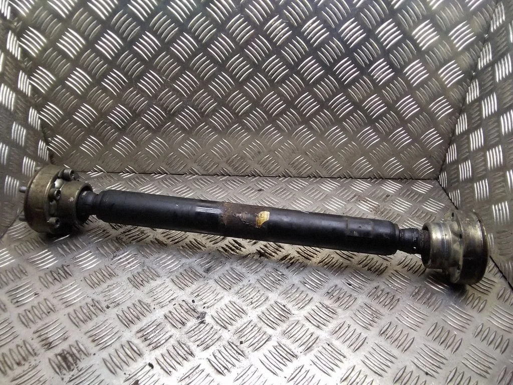 Front prop shaft – Volkswagen Touareg I (2002-2010)